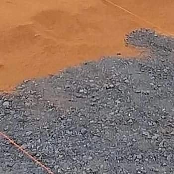 Costruzione, rigenerazione e manutenzione campi in terra rossa